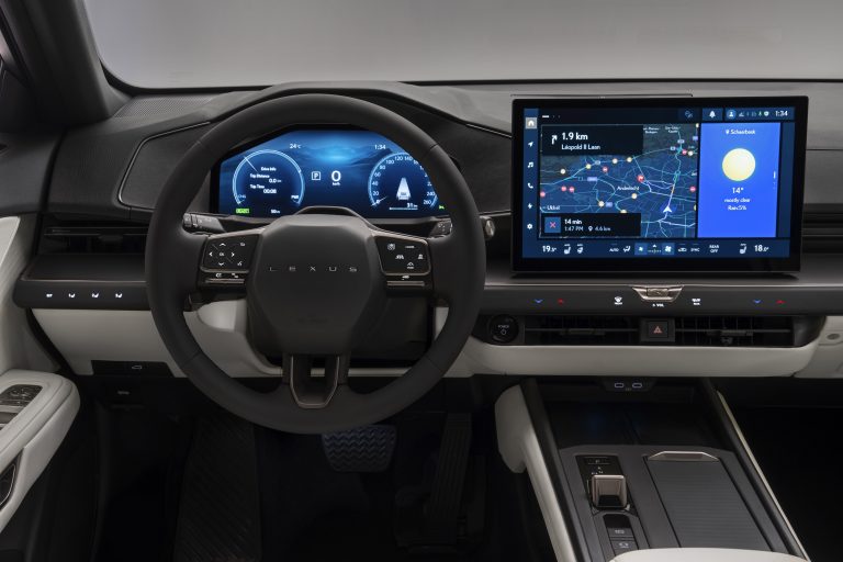Lexus maakt alle prijzen bekend van volledig nieuwe elektrische en hybride Lexus ES