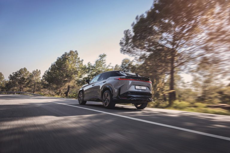 Lexus versterkt beleving en plezier met Interactive Manual Drive