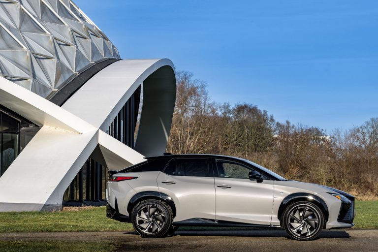 Nieuwe Lexus RZ vanaf nu in Nederland