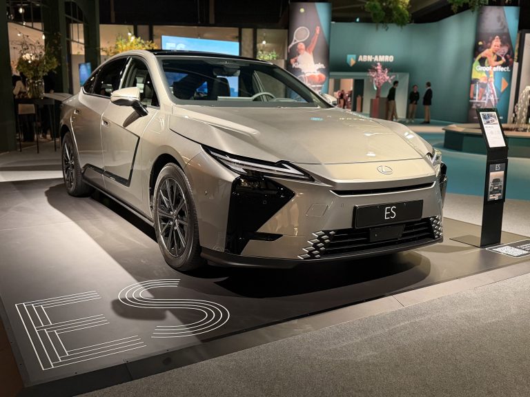 Lexus voor derde jaar Official Automotive Partner van ABN AMRO Open