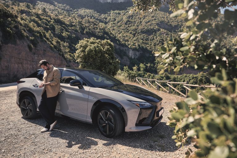 Lexus steer by wire rijden opnieuw uitgevonden