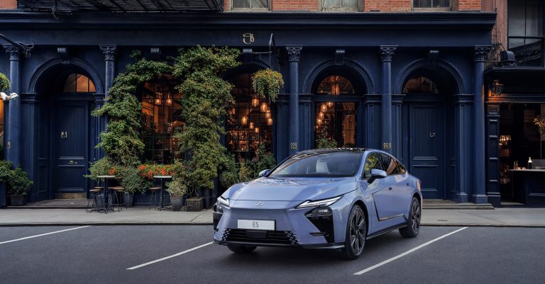 Lexus ES een elegant sedan design voor een nieuw tijdperk