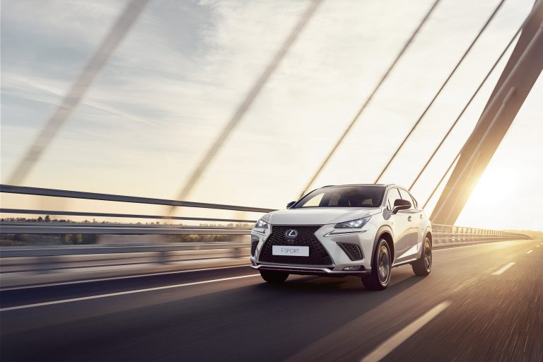Lexus NX h